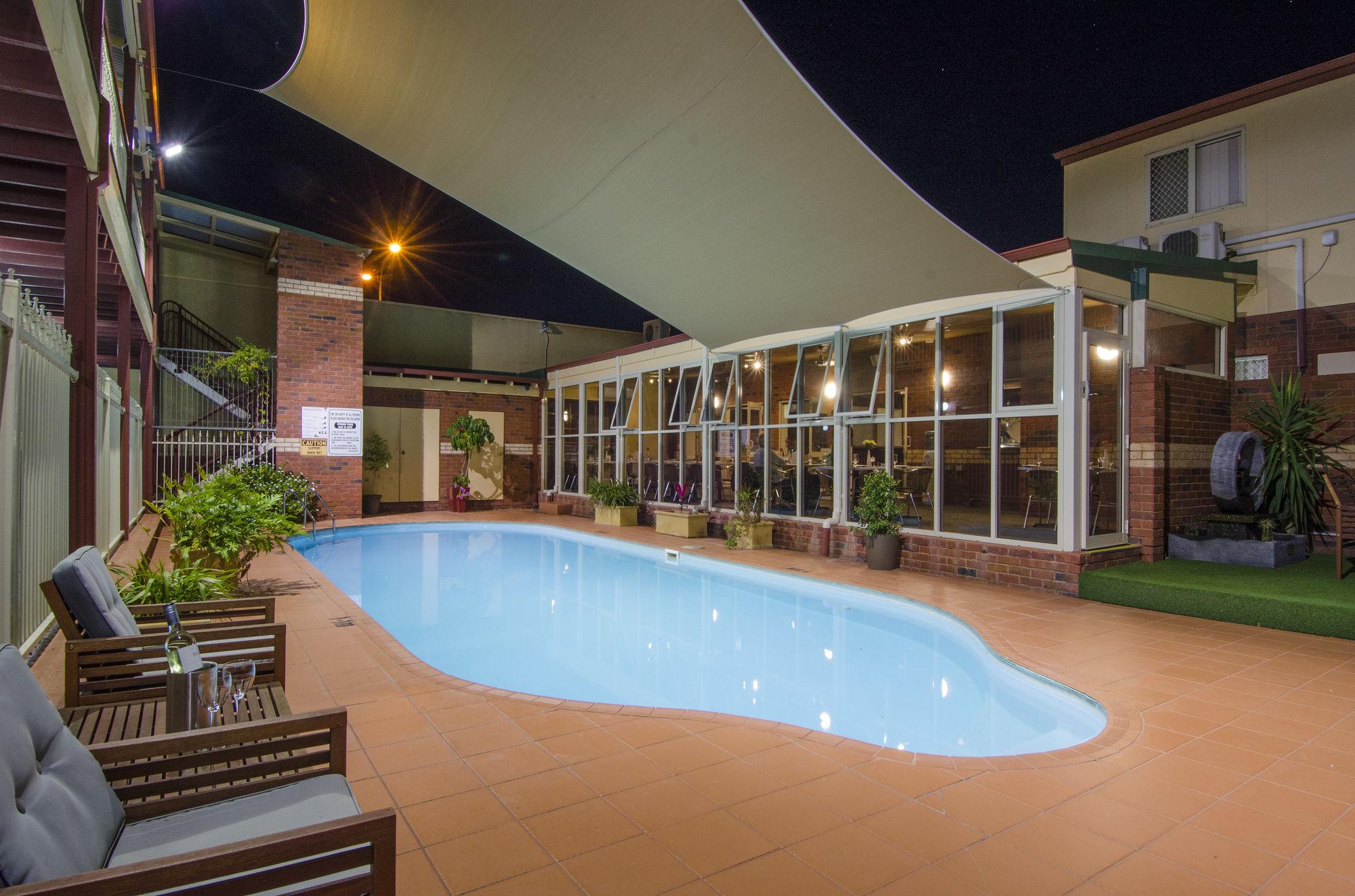 Motel Quality Railway 4*
